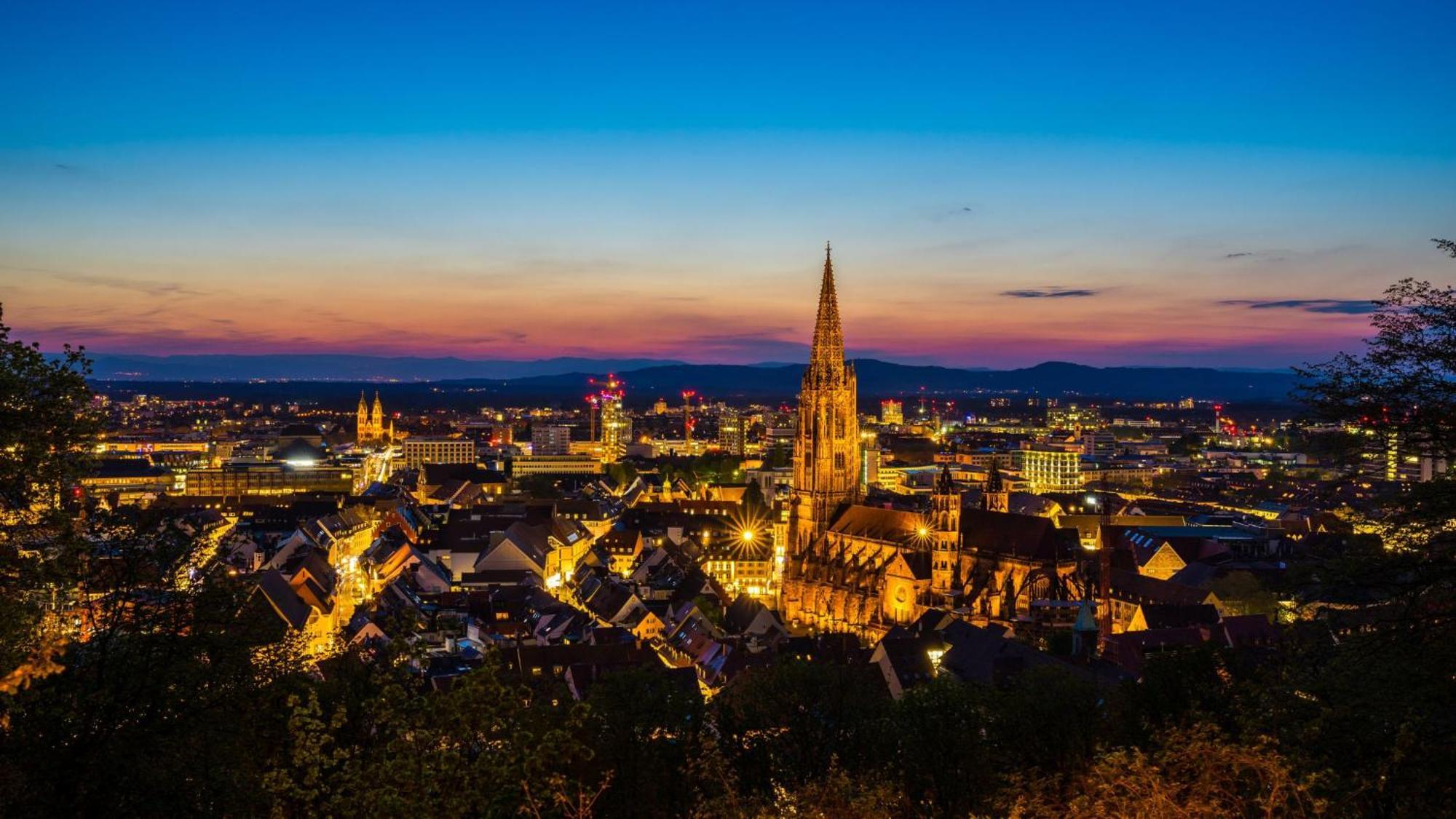 Ferienwohnung Baechle, Sehr Zentral Freiburg im Breisgau Ngoại thất bức ảnh